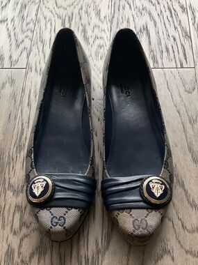 Gucci Brown Monogram leather Ballet Flats with Navy Leather Trim